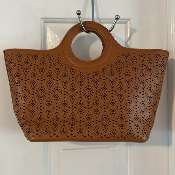 NWOT Women’s Free People Brown Vegan Leather Laser Cut Perforated Crossbody - Picture 10 of 11